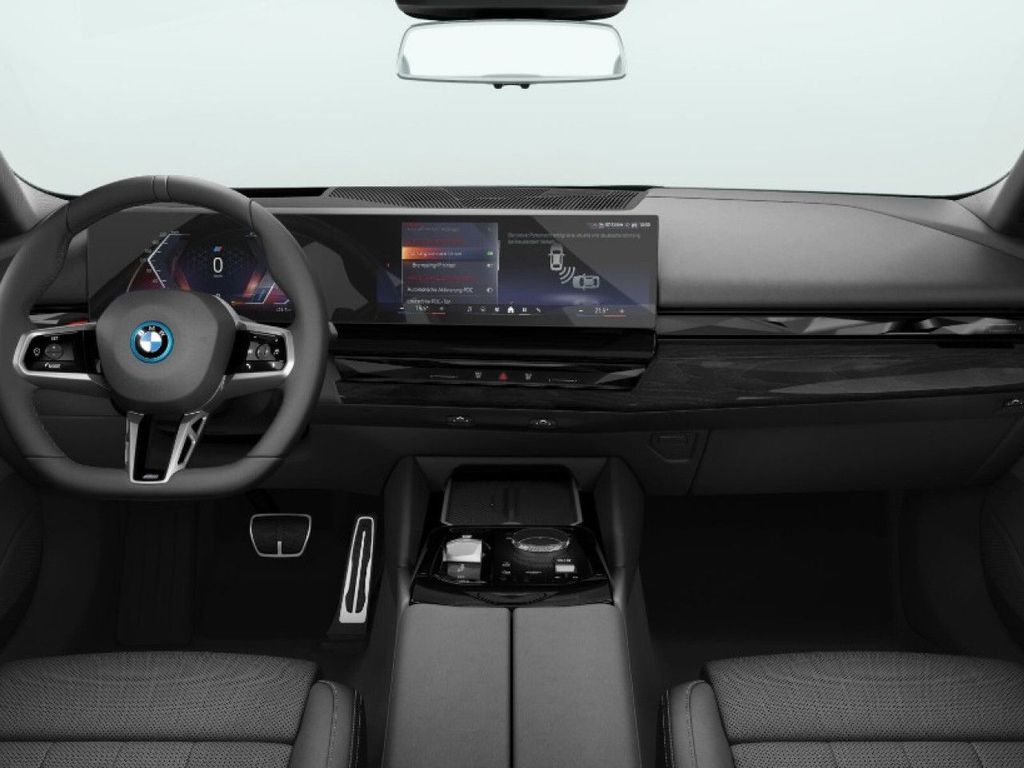 BMW i5 2025
