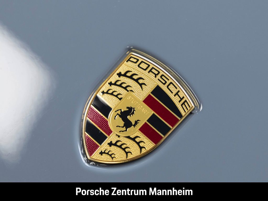 Porsche 992 2024
