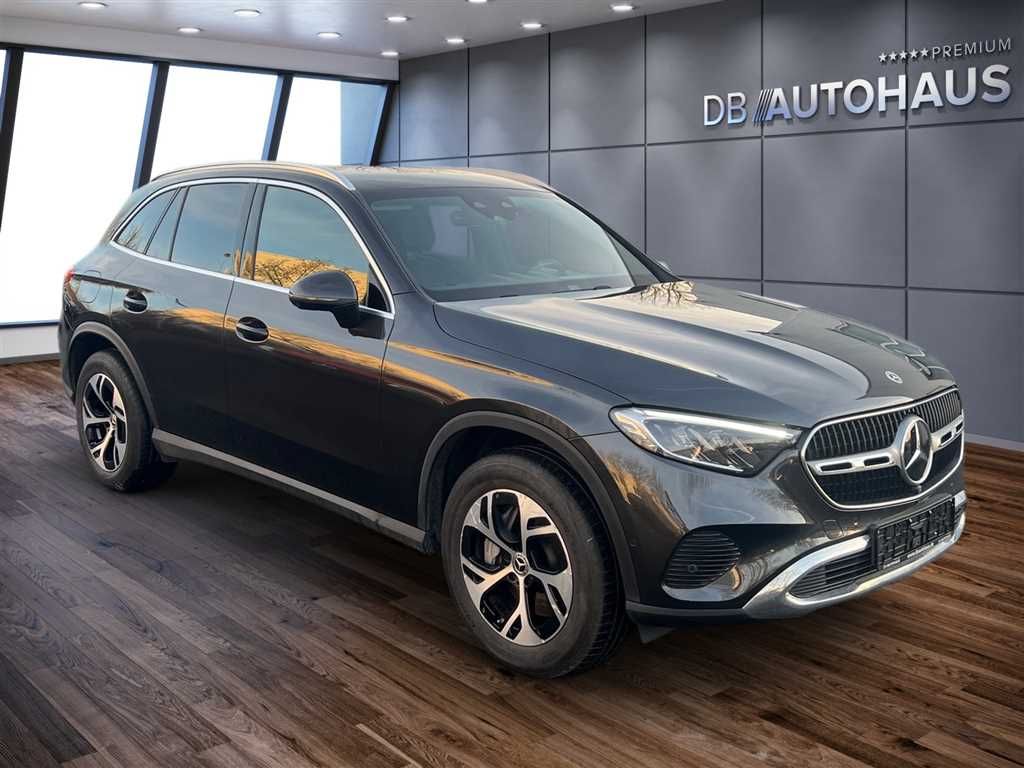 Mercedes-Benz GLC 300 2023