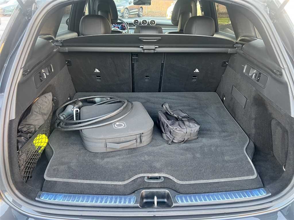 Mercedes-Benz GLC 300 2023