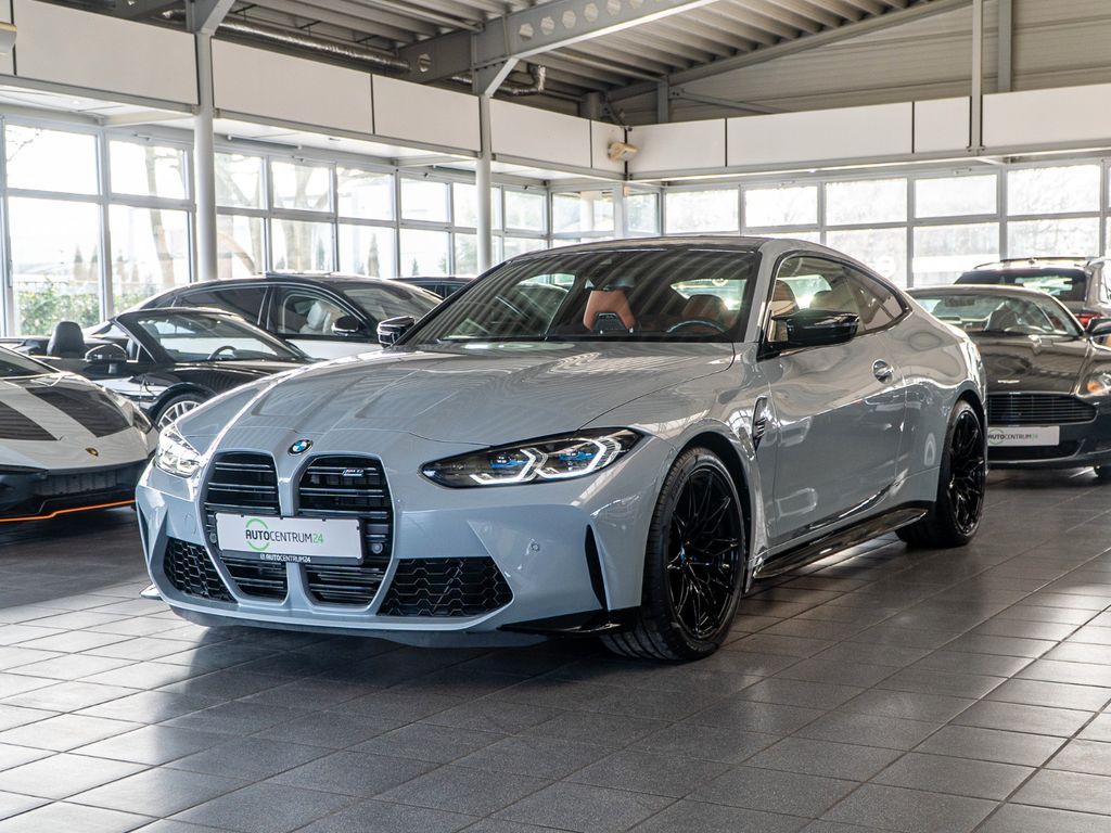 BMW M4 2023