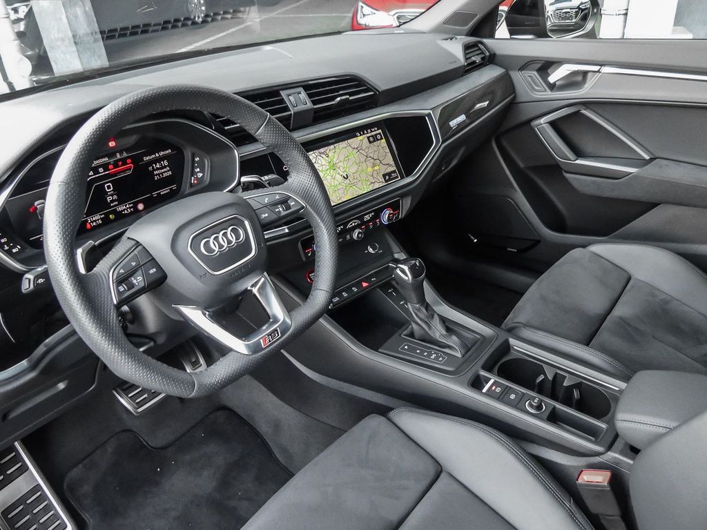 Audi RSQ3 2023