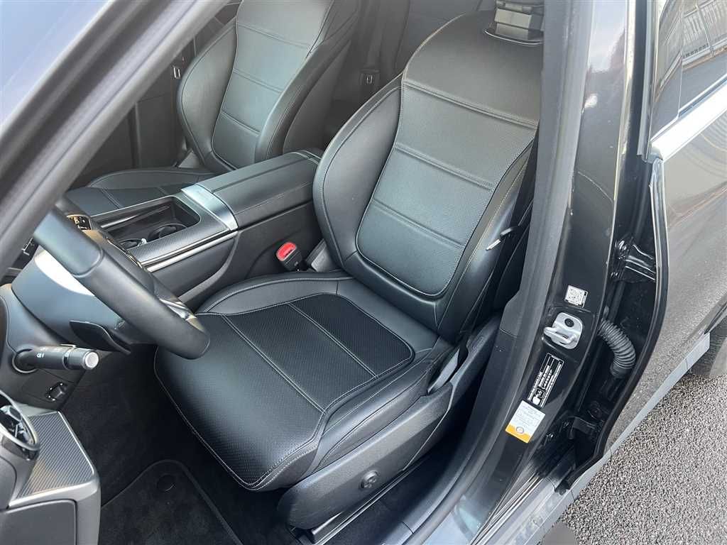 Mercedes-Benz GLC 300 2023