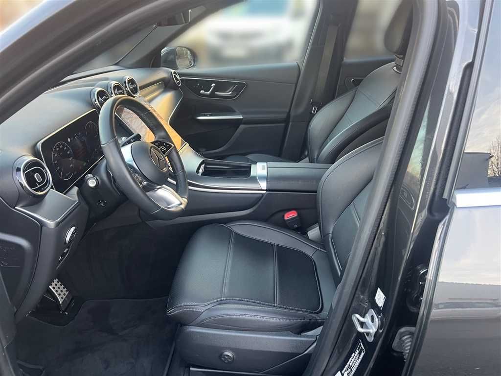 Mercedes-Benz GLC 300 2023