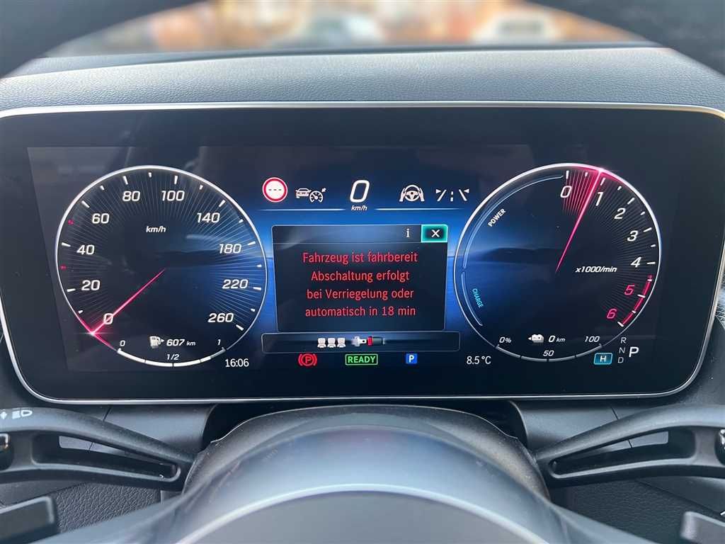 Mercedes-Benz GLC 300 2023