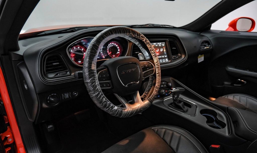 Dodge Challenger 2024