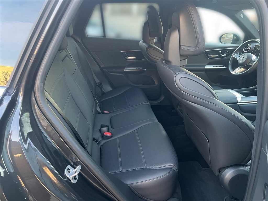 Mercedes-Benz GLC 300 2023