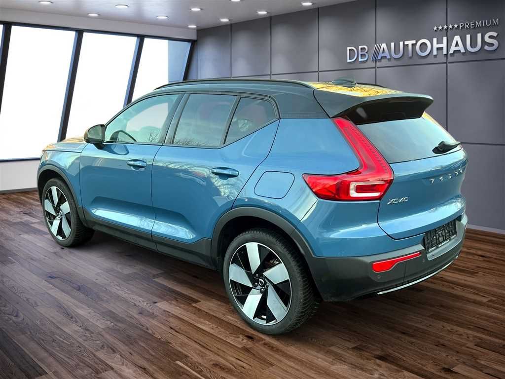 Volvo XC40 2024