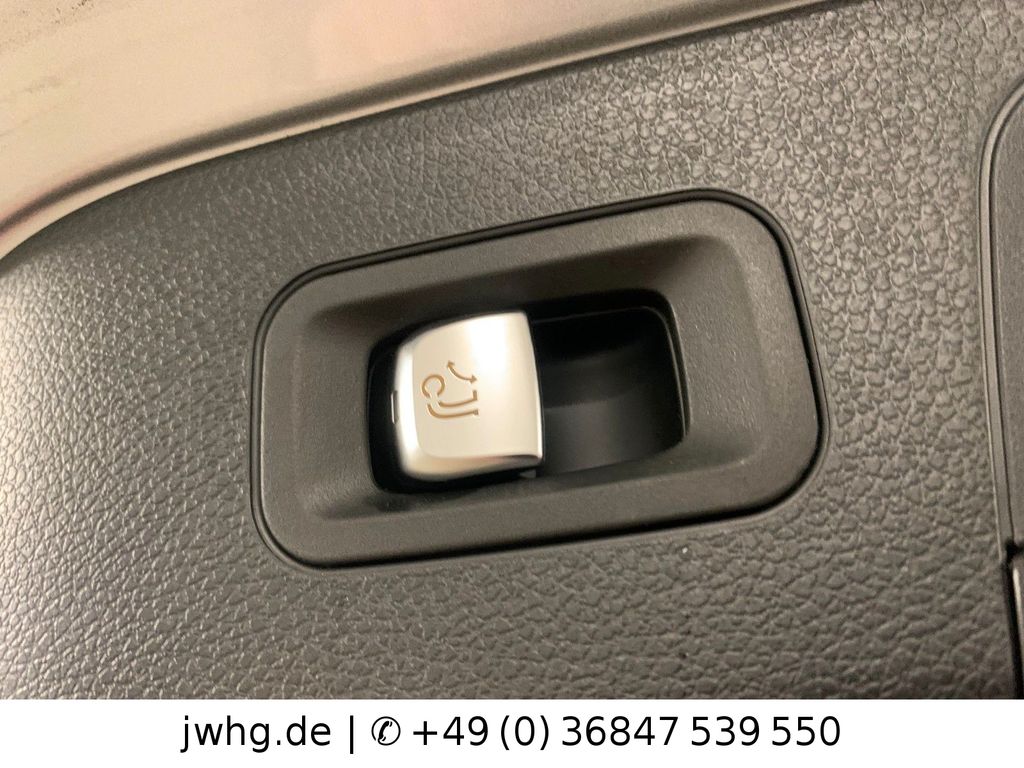 Mercedes-Benz EQC 2021