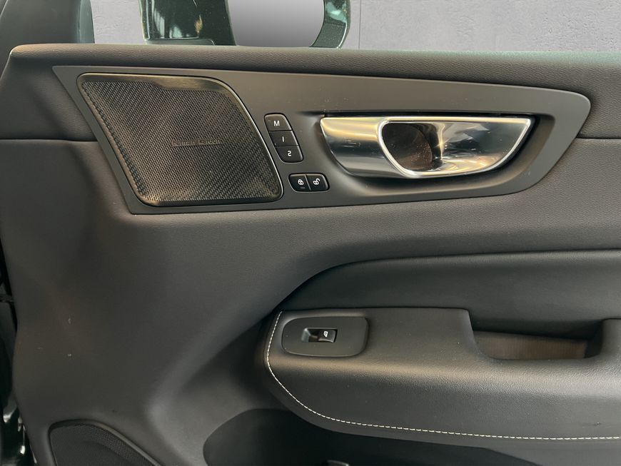 Volvo XC60 2022