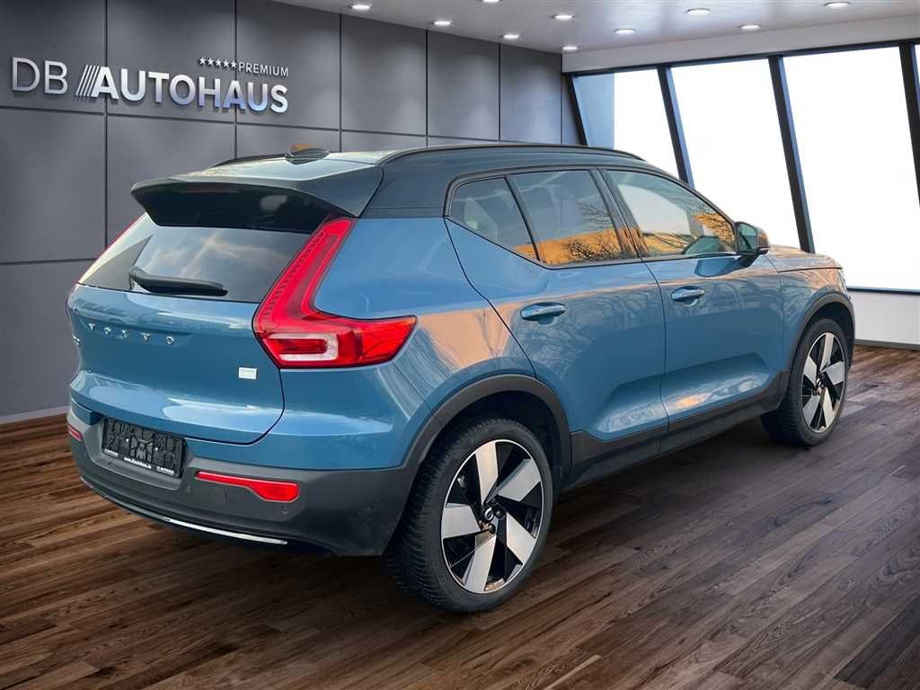 Volvo XC40 2024