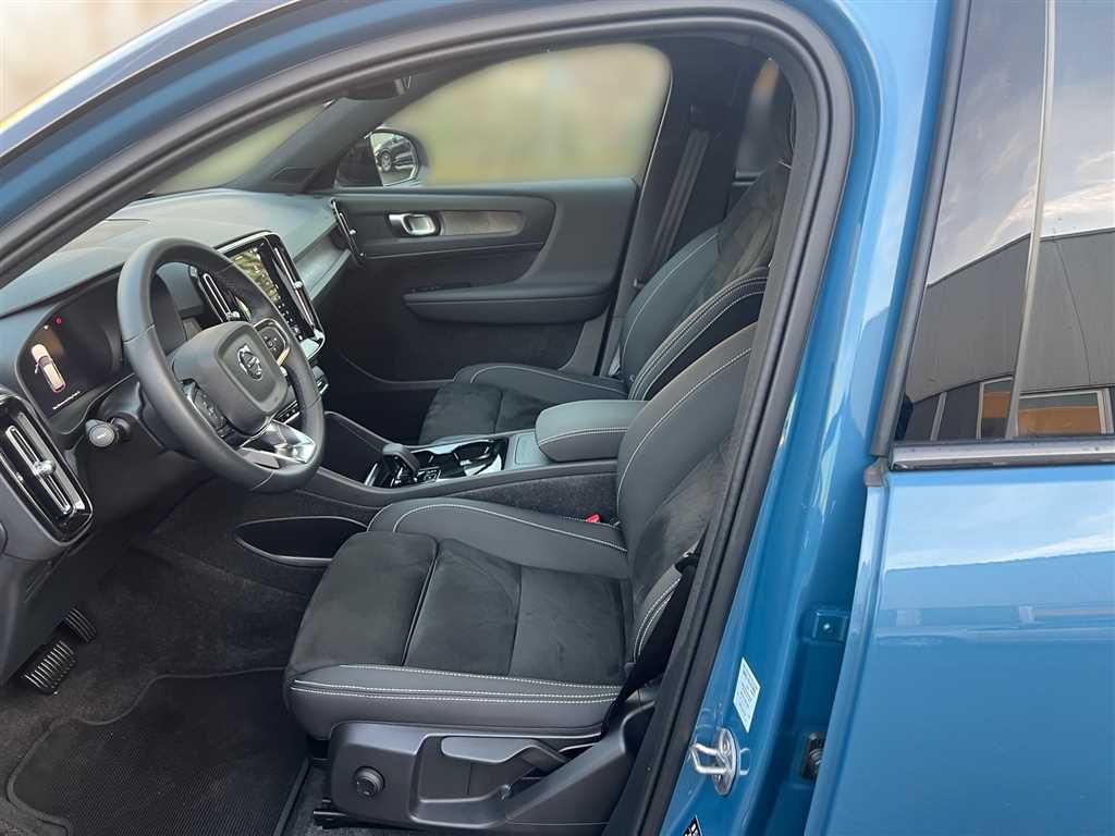 Volvo XC40 2024