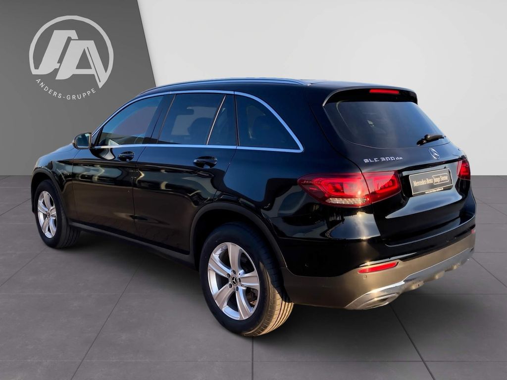 Mercedes-Benz GLC 300 2021