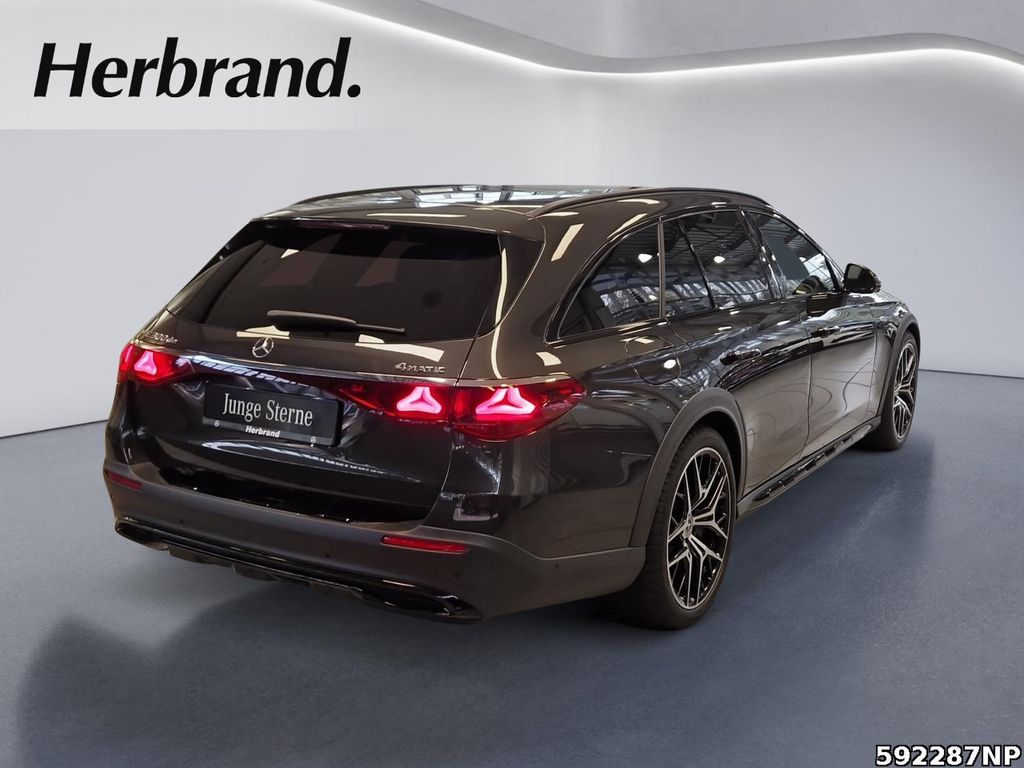 Mercedes-Benz E 300 2025