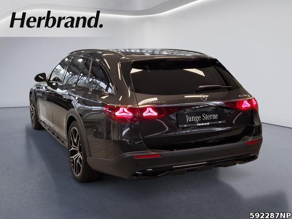 Mercedes-Benz E 300 2025