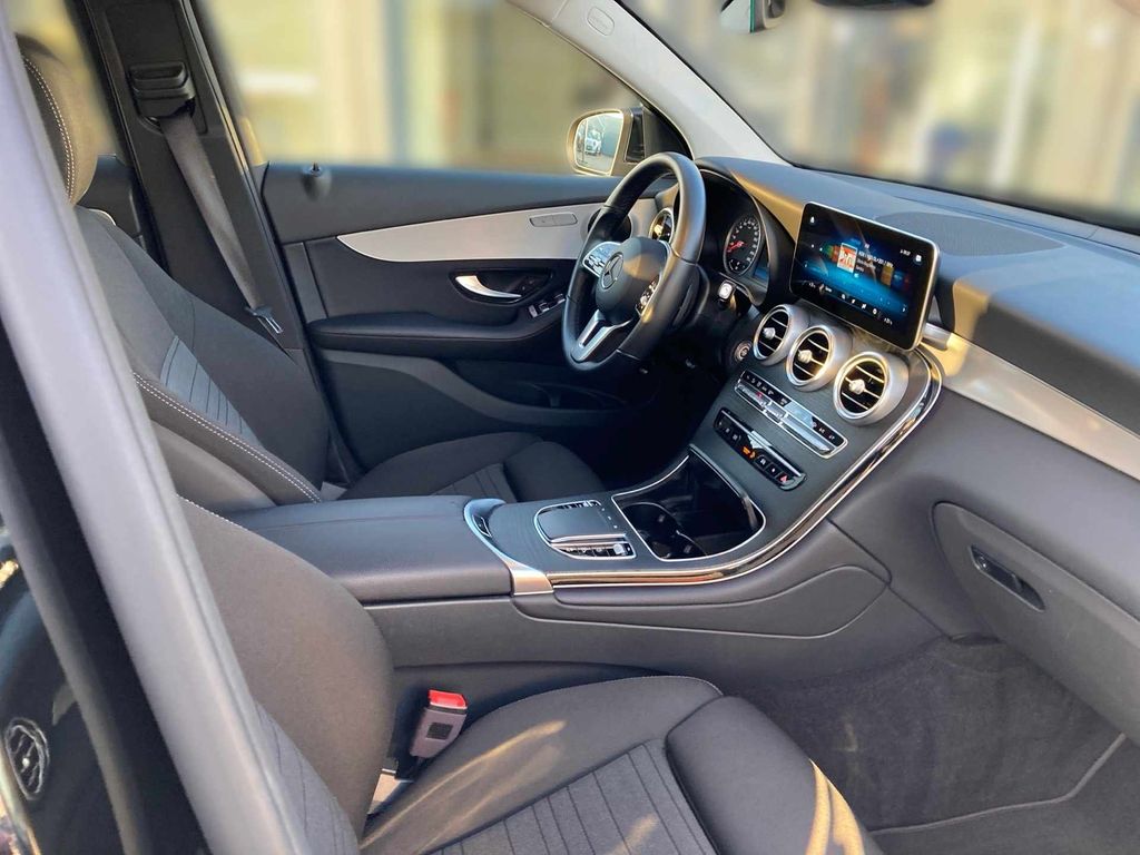 Mercedes-Benz GLC 300 2021