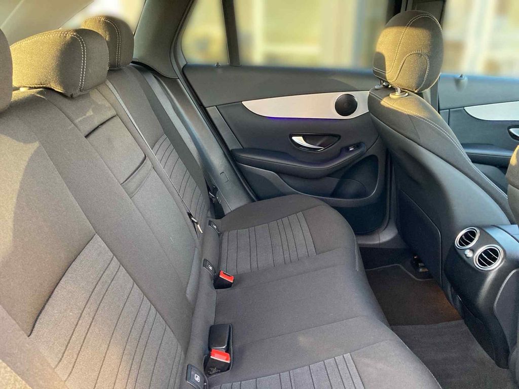 Mercedes-Benz GLC 300 2021