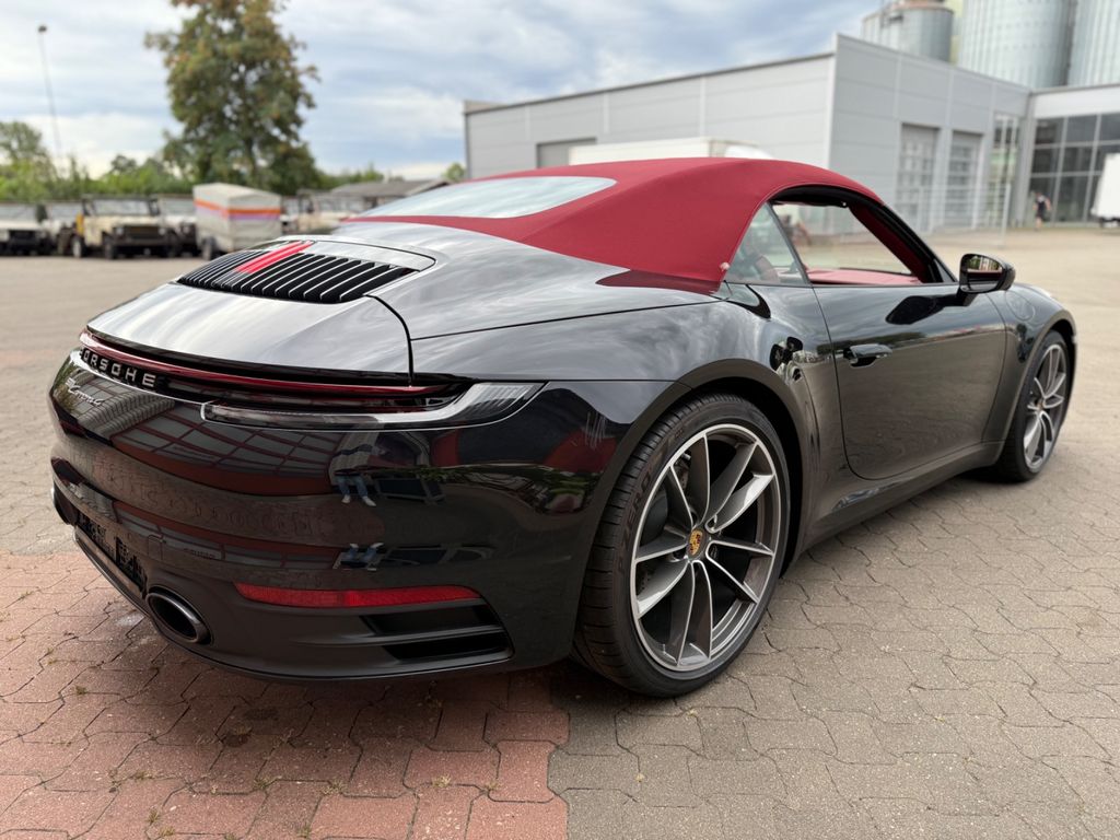 Porsche 992 2025