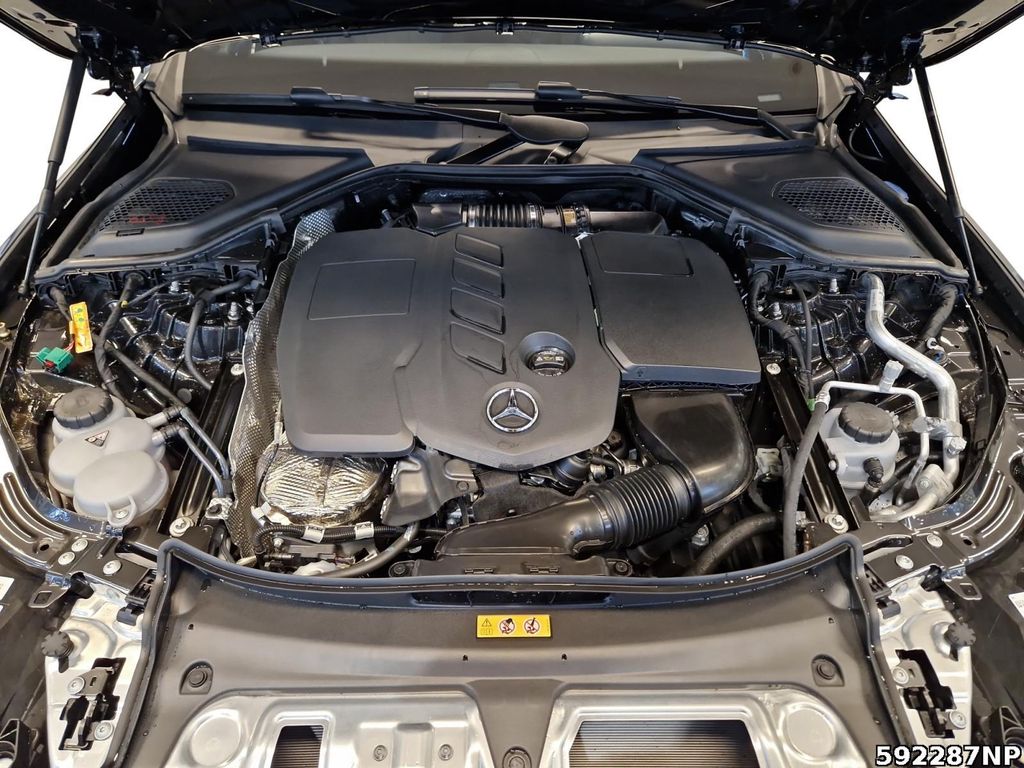 Mercedes-Benz E 300 2025