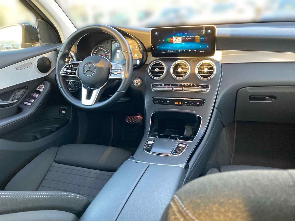 Mercedes-Benz GLC 300 2021