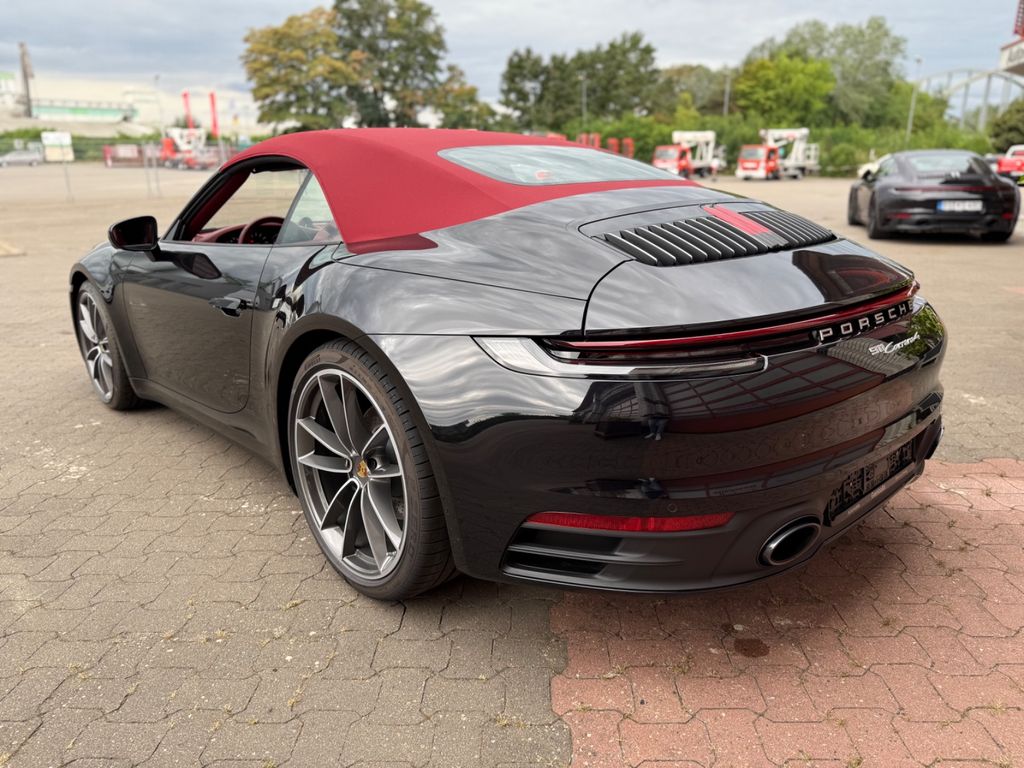 Porsche 992 2025