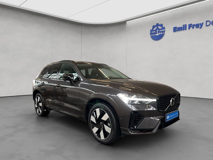 Volvo XC60 2025
