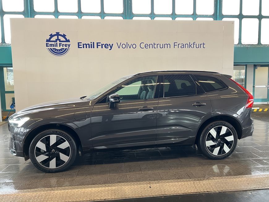 Volvo XC60 2025