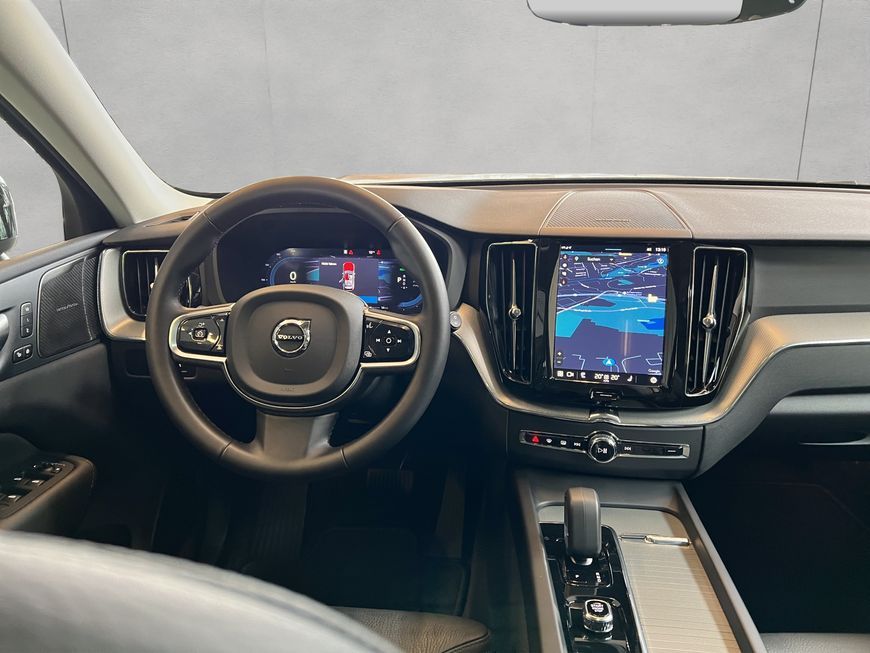 Volvo XC60 2025