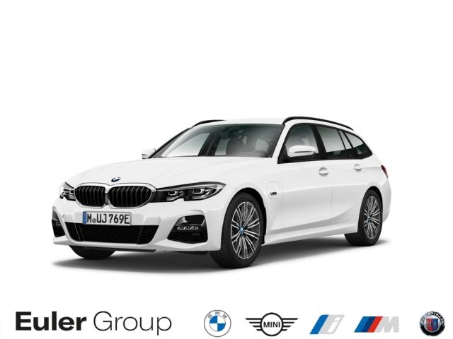 BMW 330 2022