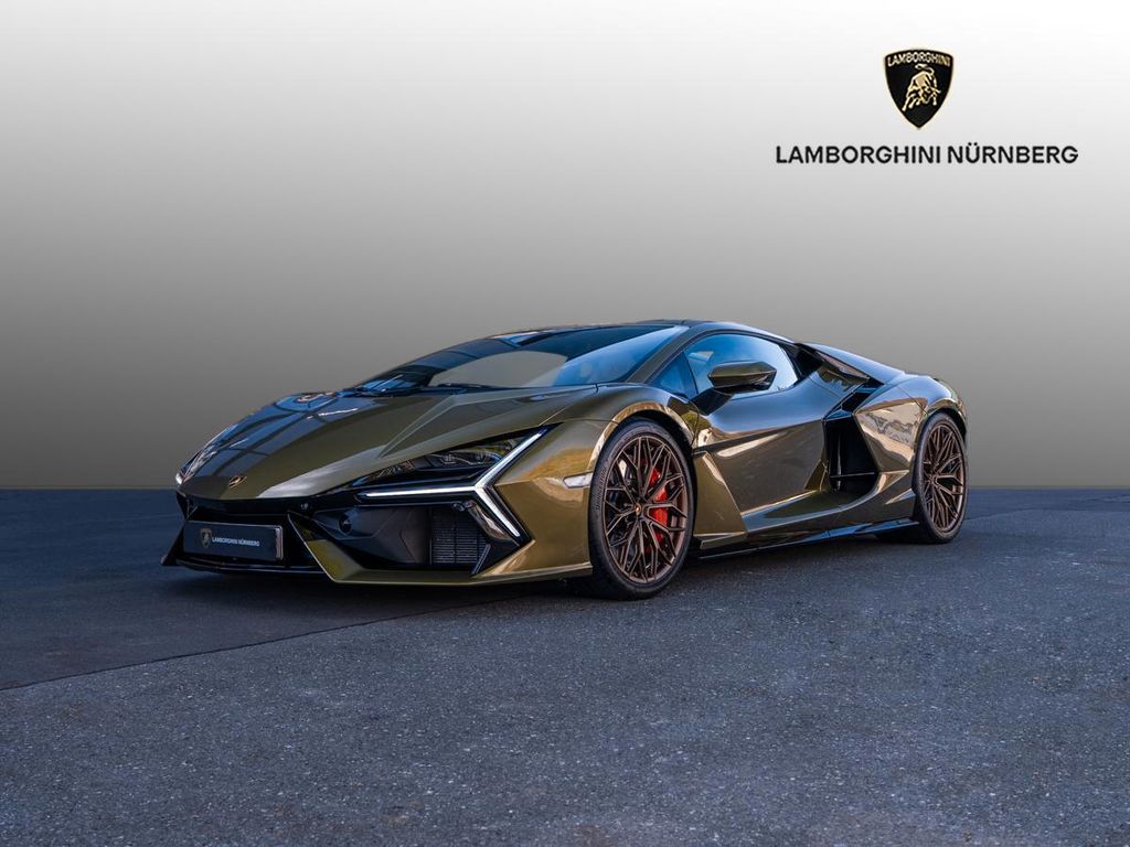 Lamborghini Revuelto 2024