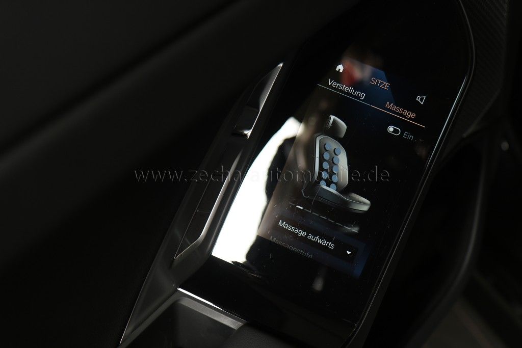 BMW 750 2024