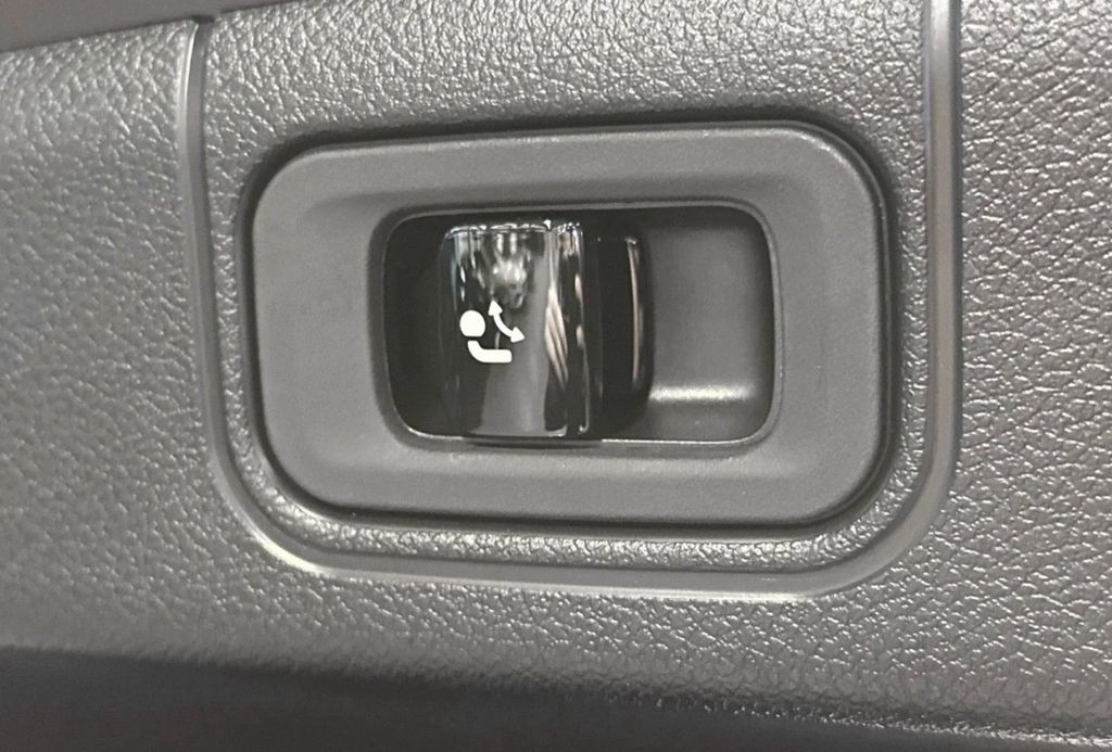 Mercedes-Benz E 300 2025