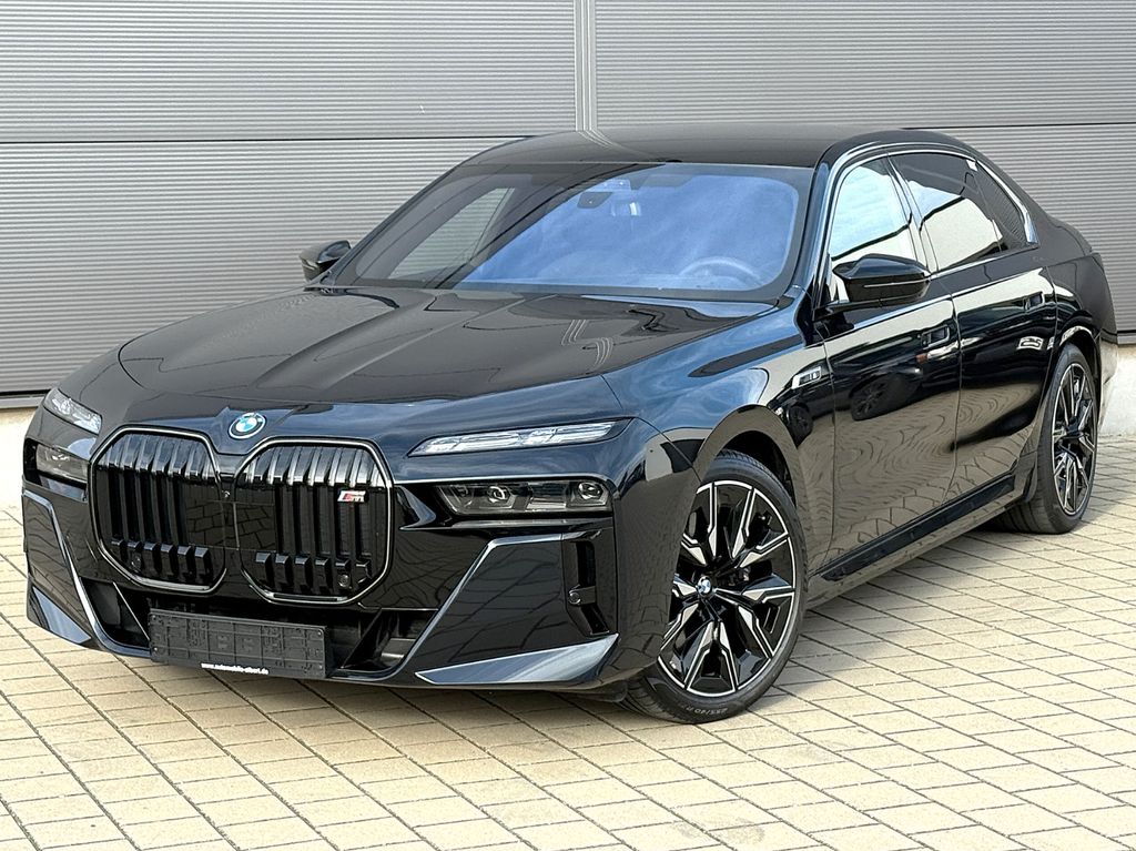 BMW i7 2024
