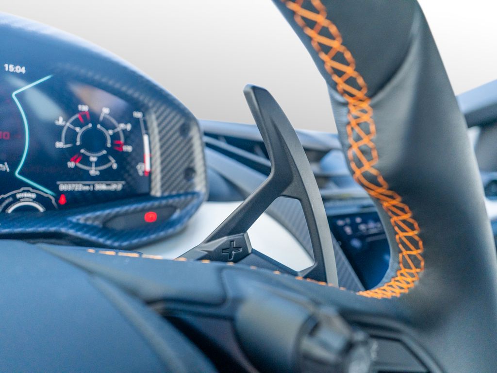 Lamborghini Revuelto 2024