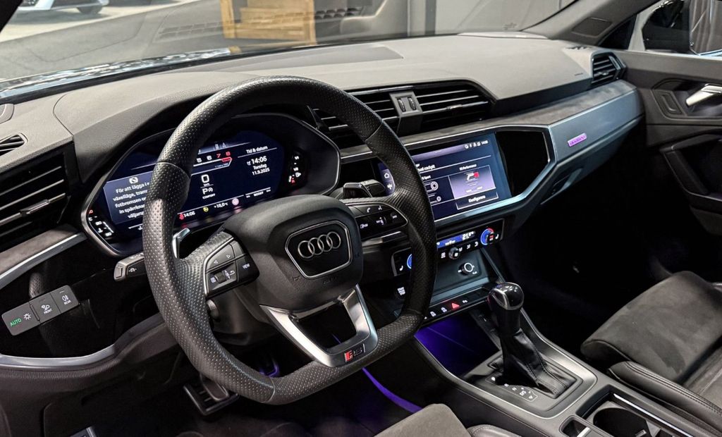 Audi RSQ3 2021
