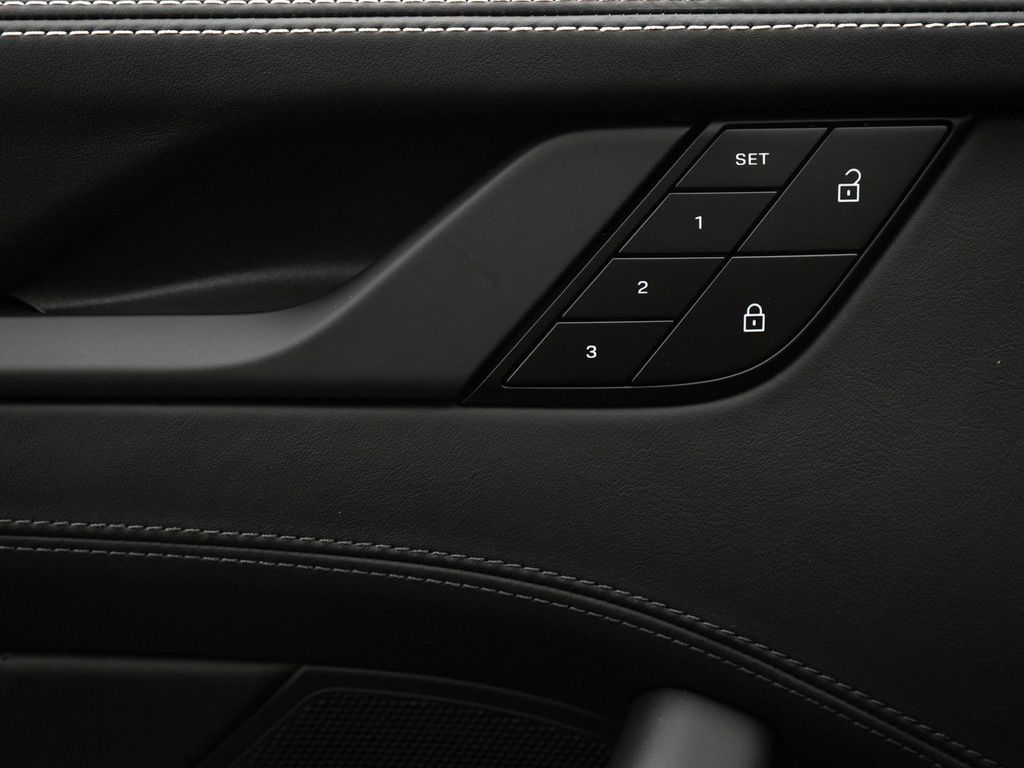 Porsche 992 2025