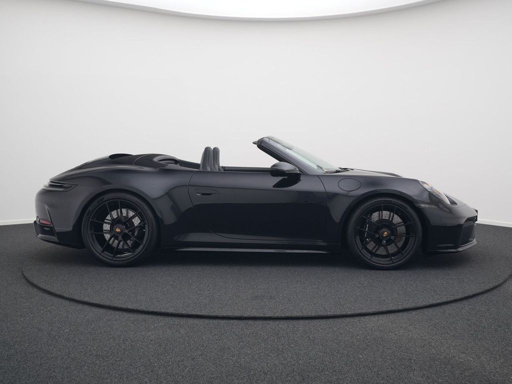Porsche 992 2025