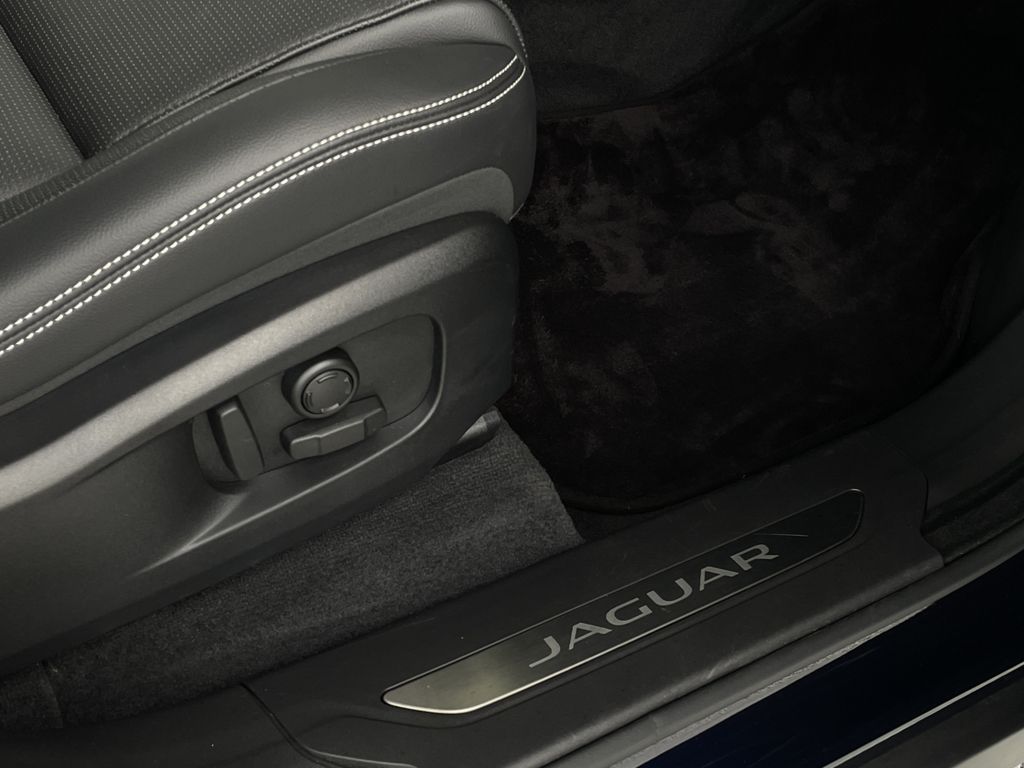 Jaguar F-Pace 2023