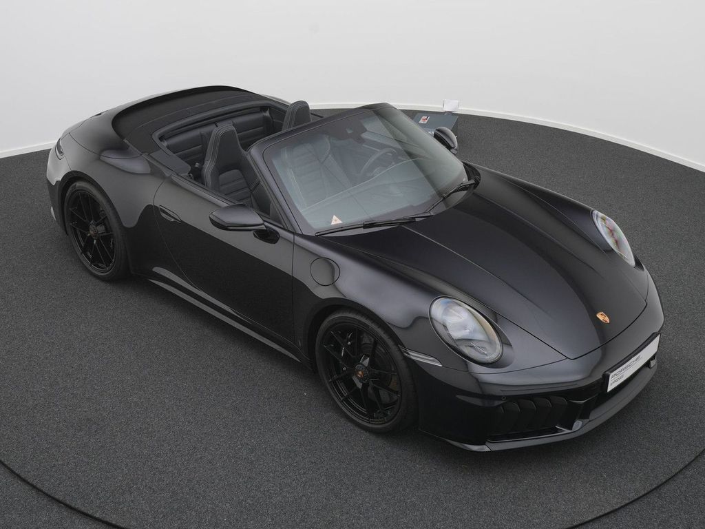Porsche 992 2025