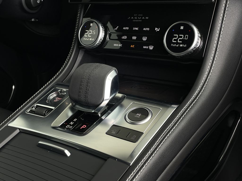 Jaguar F-Pace 2023