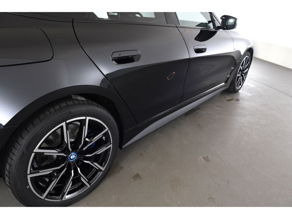 BMW i4 2022