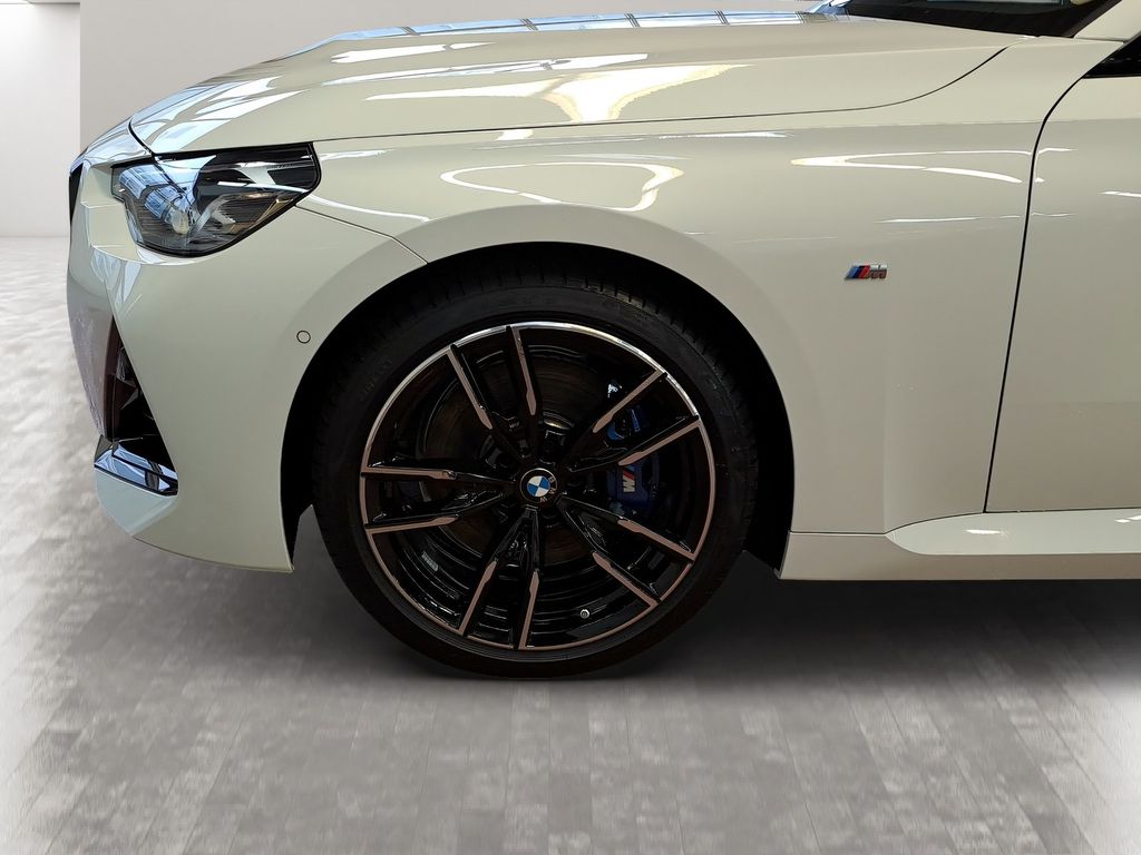 BMW M240i 2025