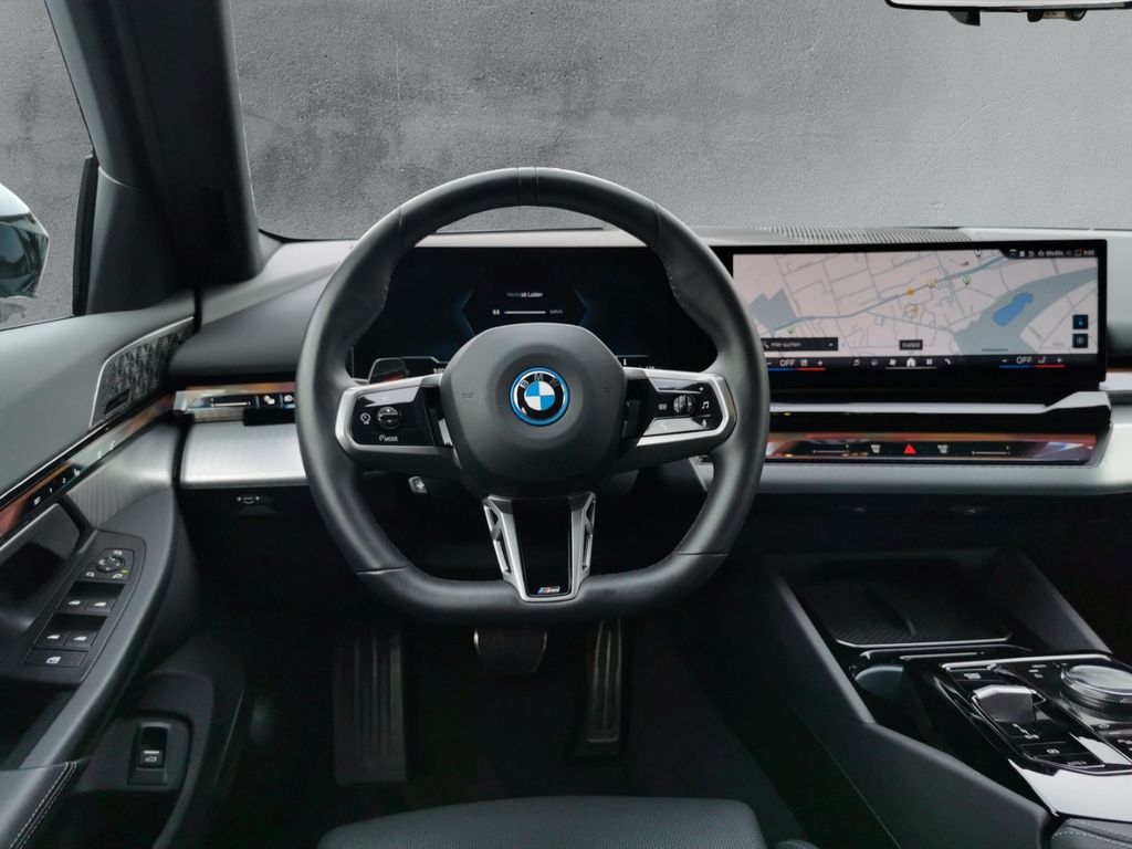 BMW i5 2024