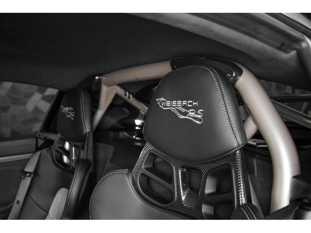 Porsche Cayman 2023