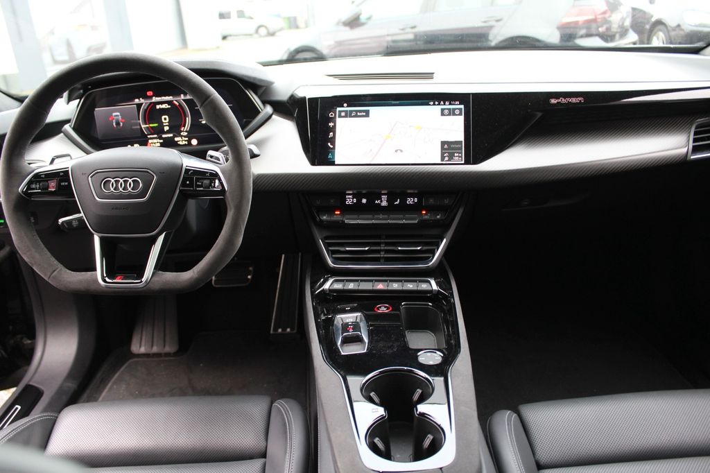 Audi RS e-tron GT 2021