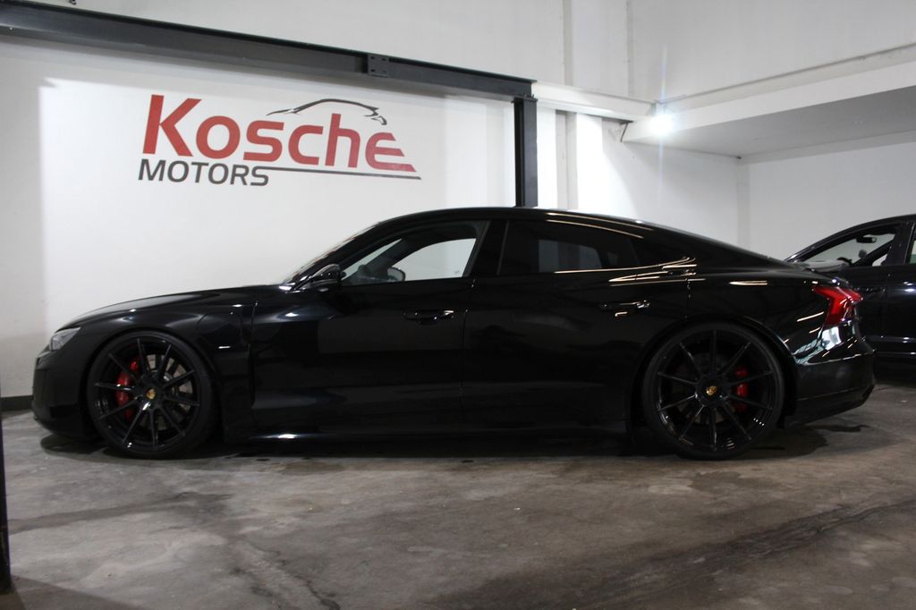 Audi RS e-tron GT 2021