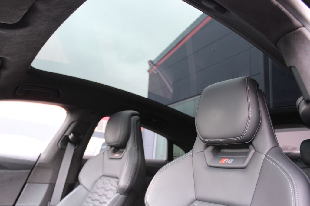 Audi RS e-tron GT 2021