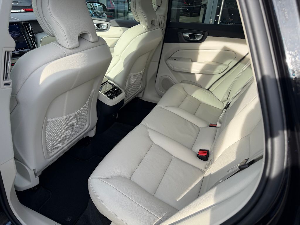 Volvo XC60 2023