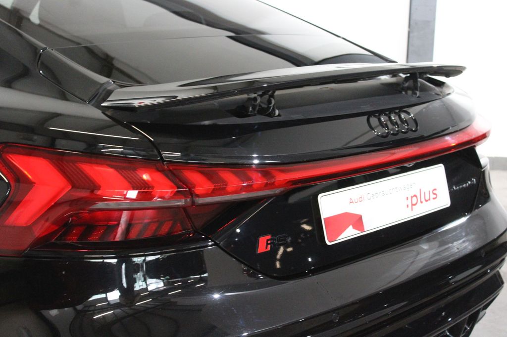 Audi RS e-tron GT 2021