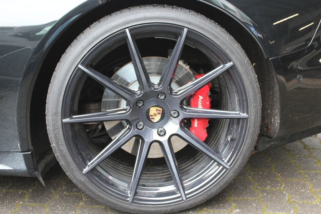 Audi RS e-tron GT 2021